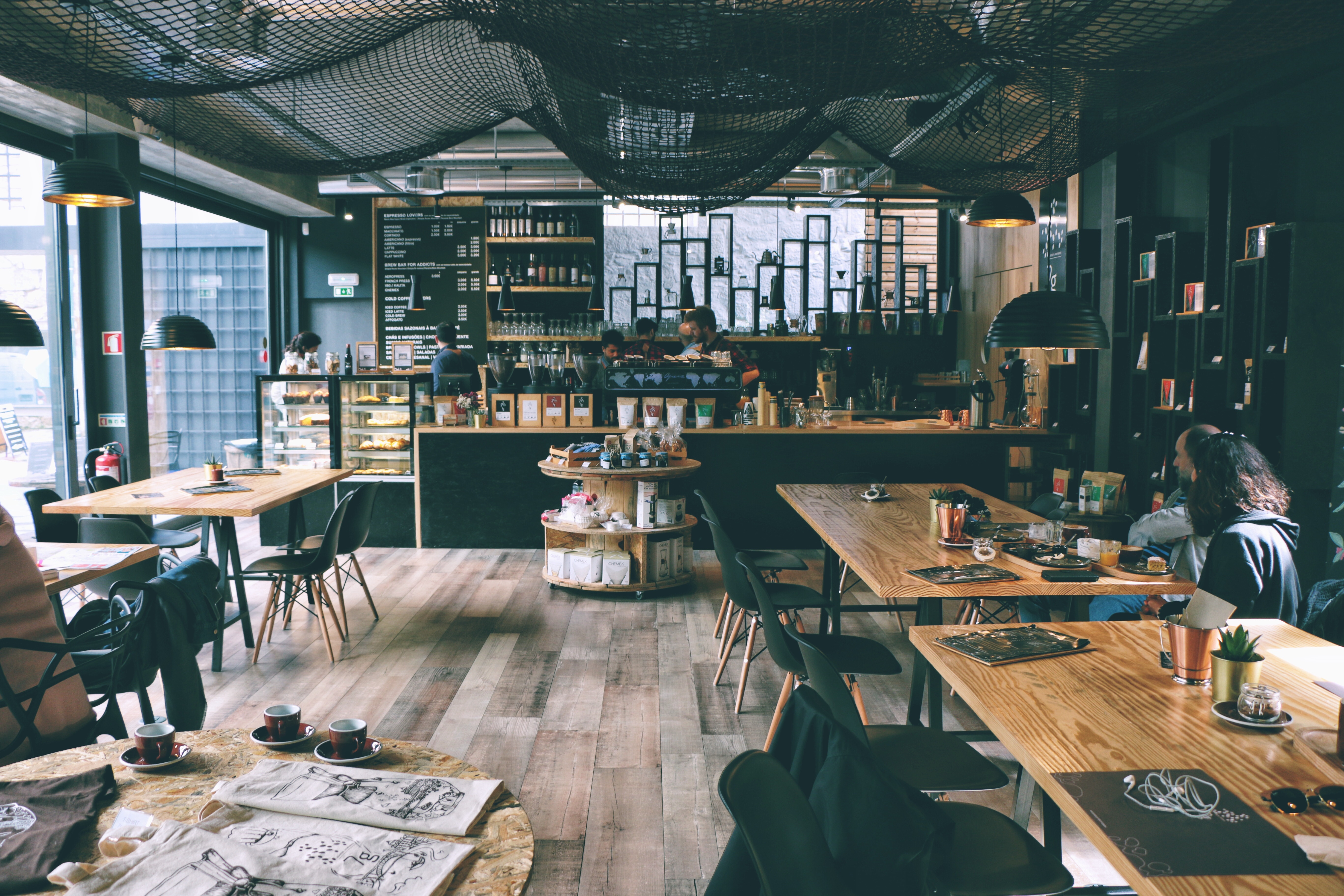 Casual Dining Picture